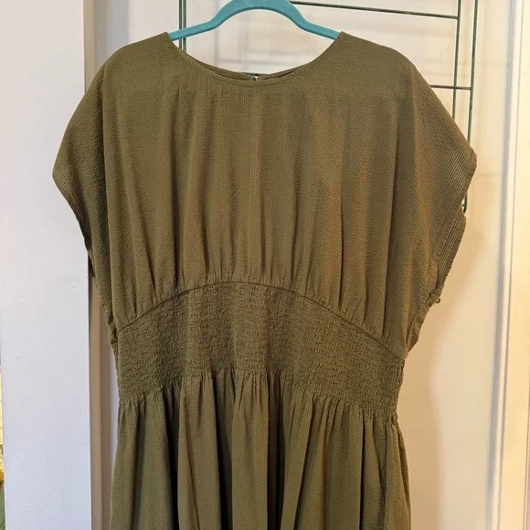 Lovely Green Seersucker Madewell Long Plus Size Dress - Picture 8 of 10